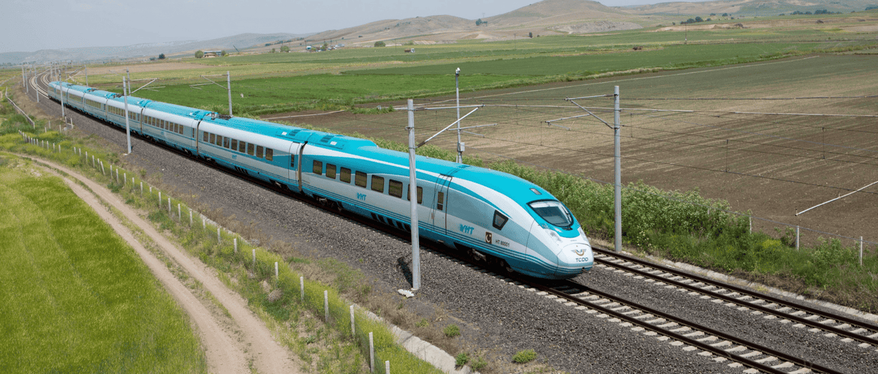 Eskişehir’e Gelmenin En Keyifli Yollarından Biri: Yüksek Hızlı Tren Yolculuğu